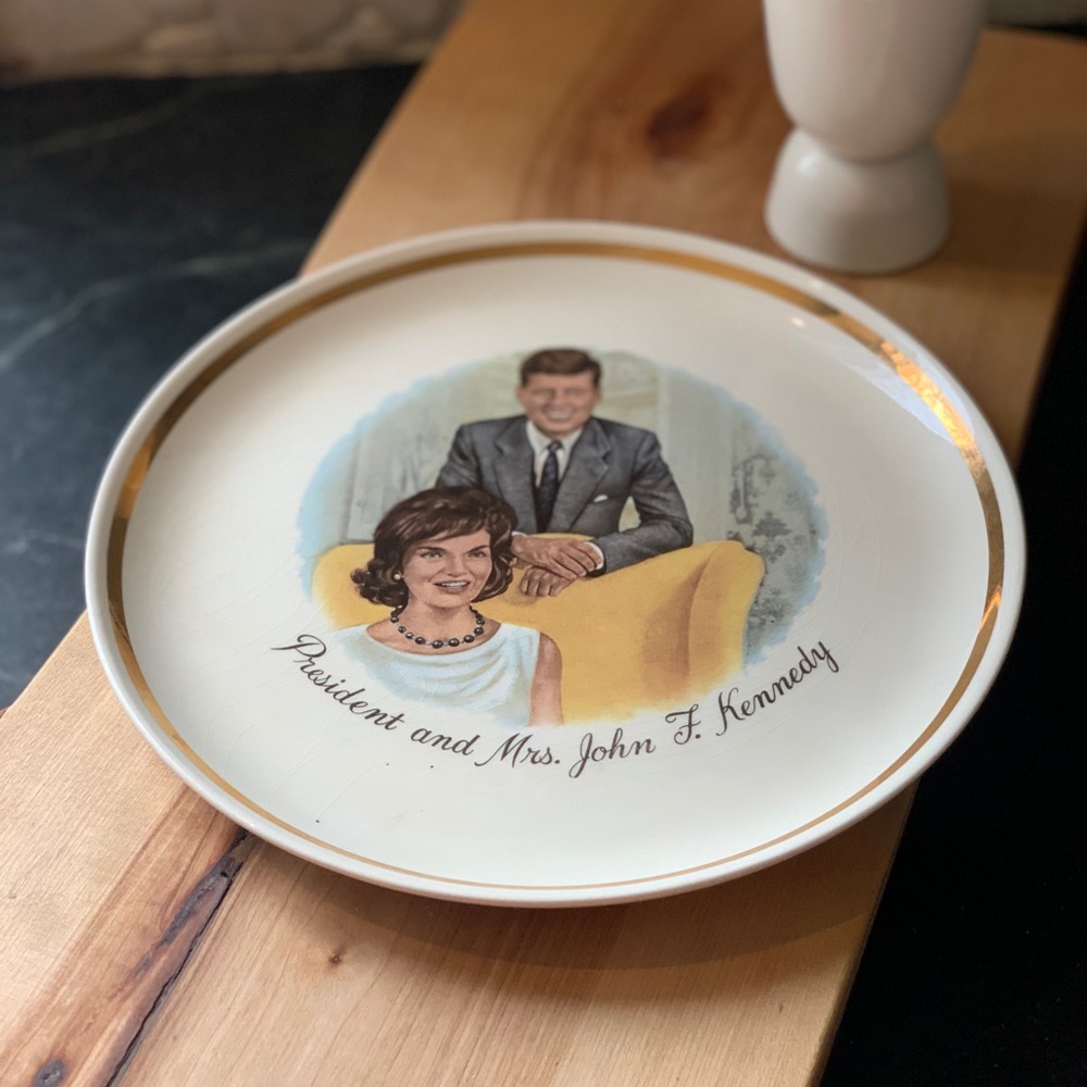 COMMEMORATIVE PLATE | John and Jackie Kennedy